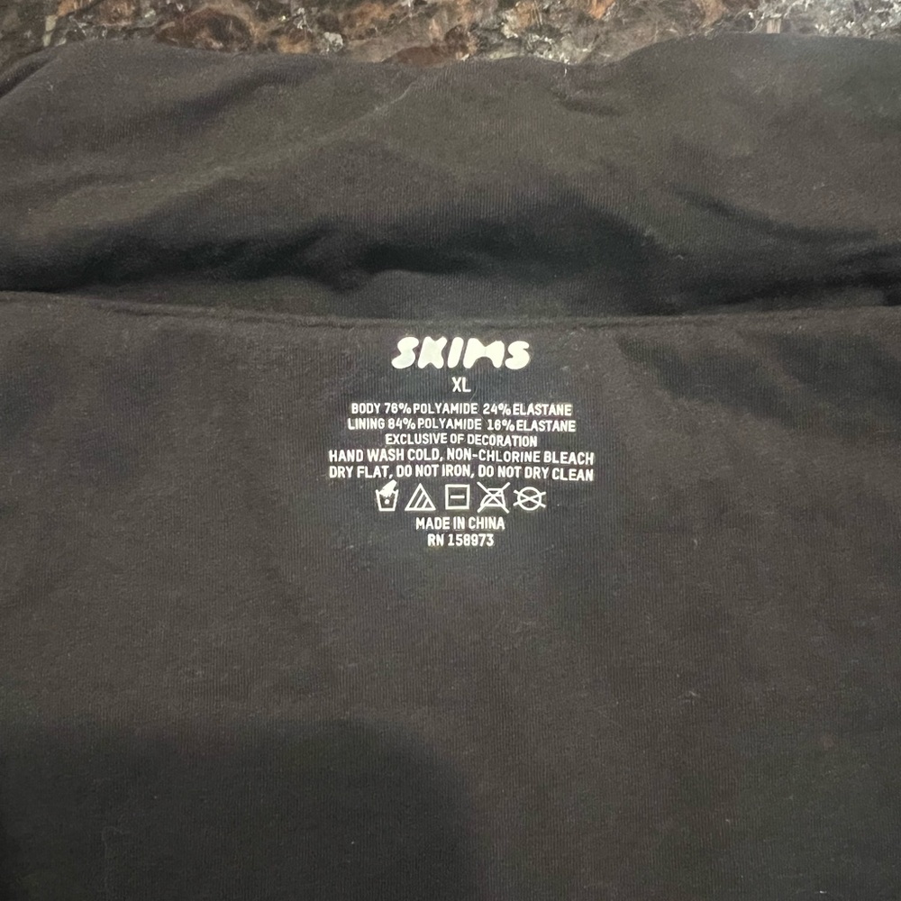 Skims bandeau size XL black - Picture 2 of 3